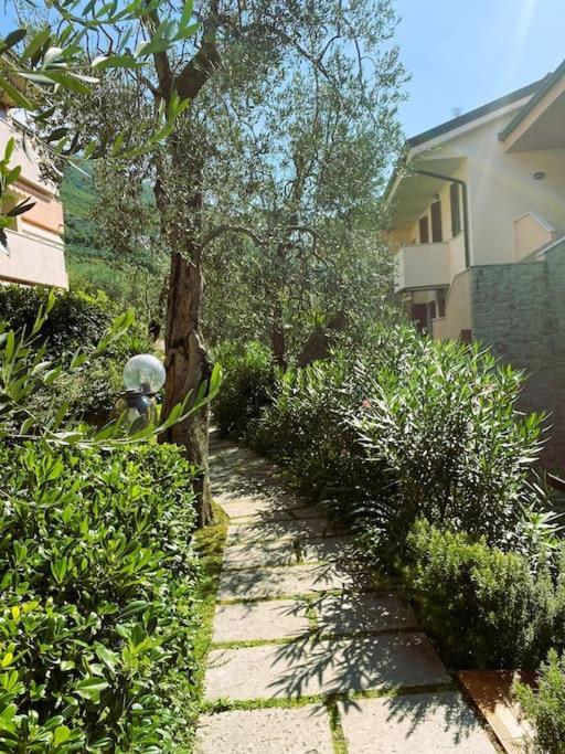 Ulivi Beth'S House Διαμέρισμα Brenzone sul Garda Εξωτερικό φωτογραφία
